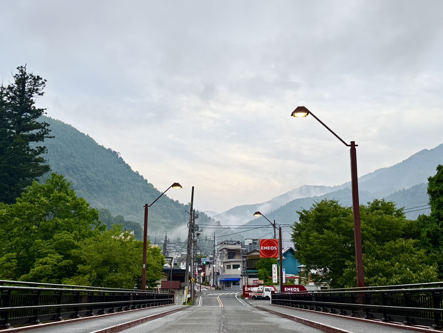 奥多摩駅近くの街並み